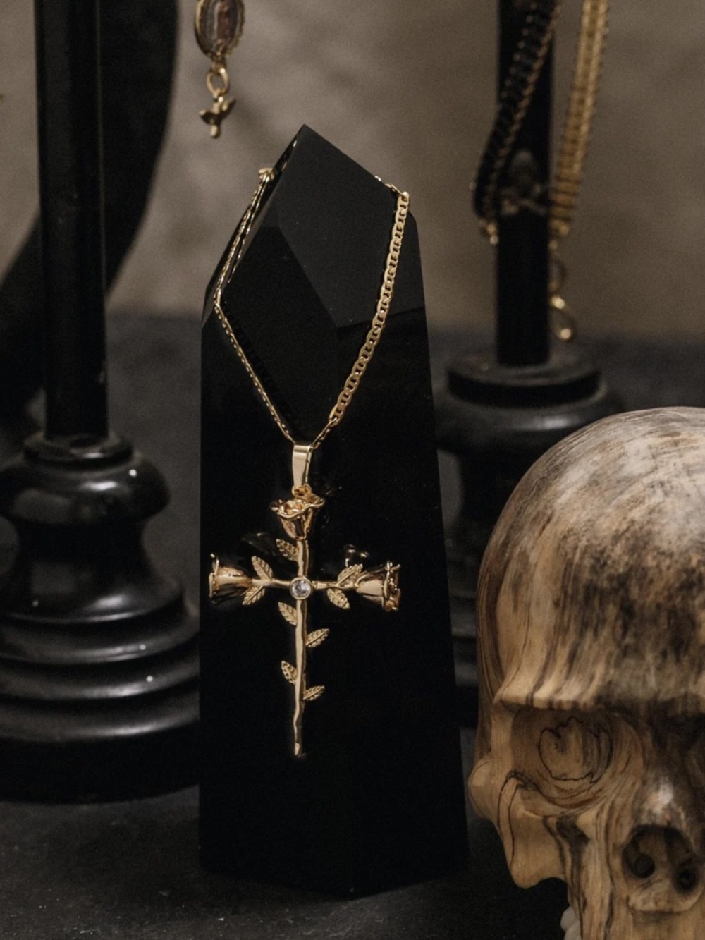 Child of Wild Rosa Sacra Necklace Gold cross rose flower pendant necklace gold - Picture 13 of 16